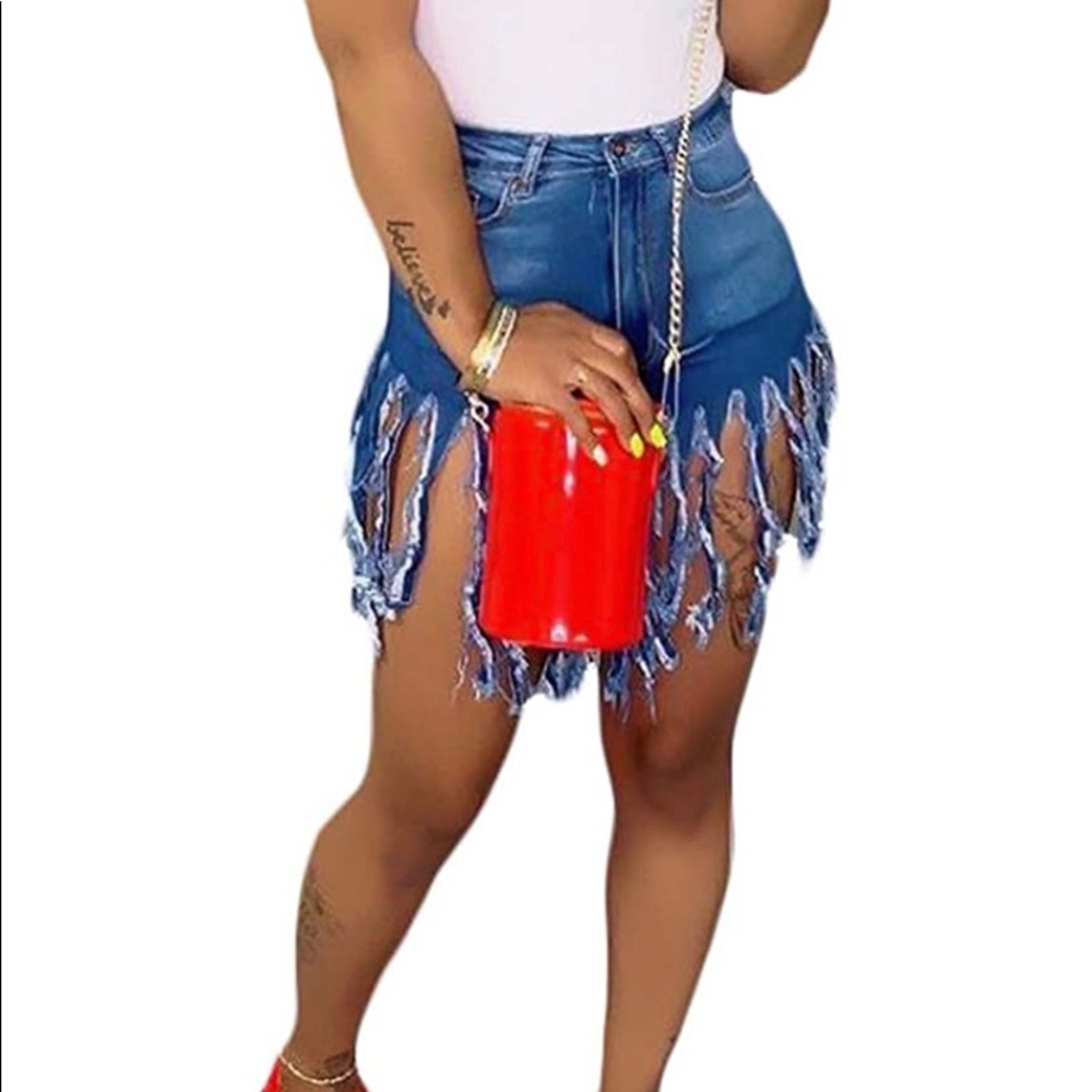 Distressed shorts